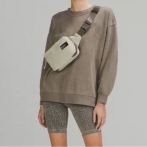 Lululemon Clean Lines Belt Bag - Linen/Rover
